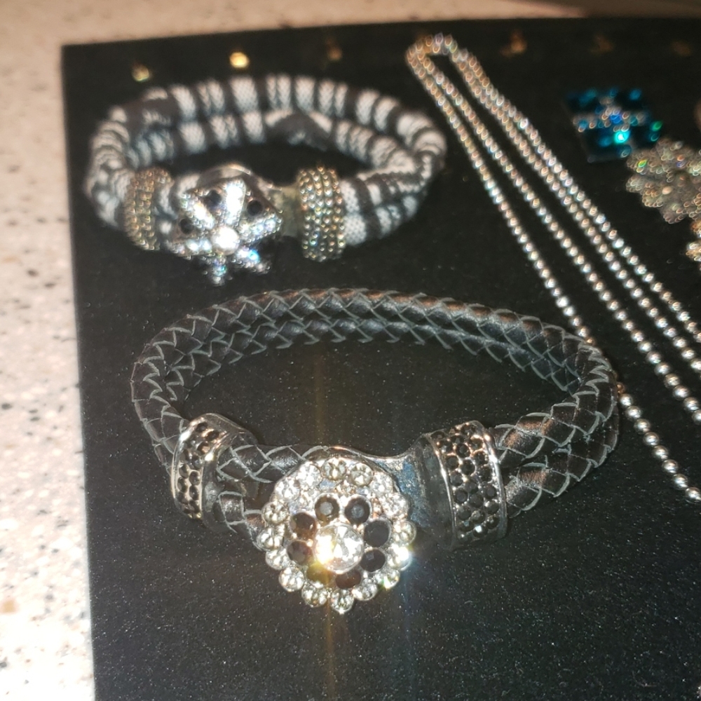 SNAP Jewelry - Picture 2 of 6